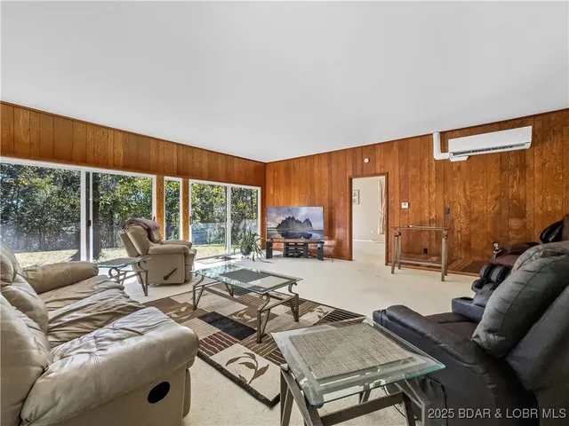 $299,900 | 76 Breezy Hill Lane, Camdenton, MO 65020