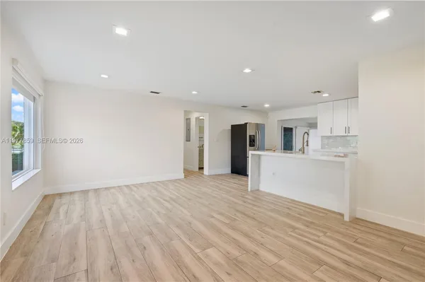 $5,500 | 7750 Southwest 16th Street, Miami, FL 33155