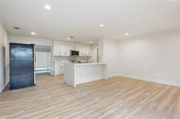 $5,500 | 7750 Southwest 16th Street, Miami, FL 33155