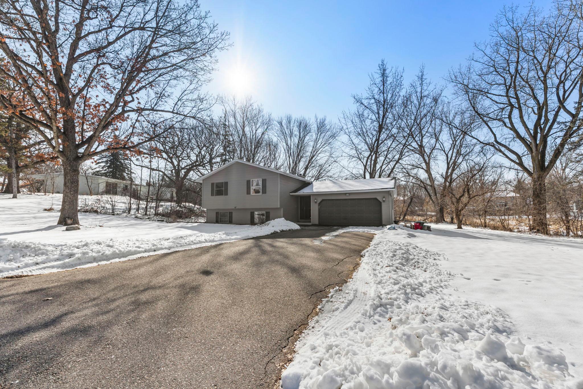 4109 Valentine Crest Road Arden Hills, MN 55112 - Photo 4 of 78