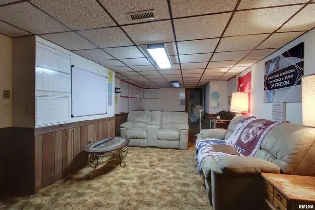 $245,000 | 1620 Gayla Drive, Quincy, IL 62305