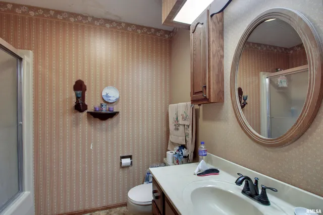 $245,000 | 1620 Gayla Drive, Quincy, IL 62305