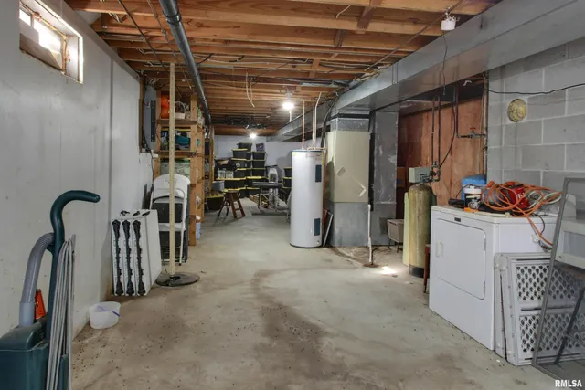 $245,000 | 1620 Gayla Drive, Quincy, IL 62305