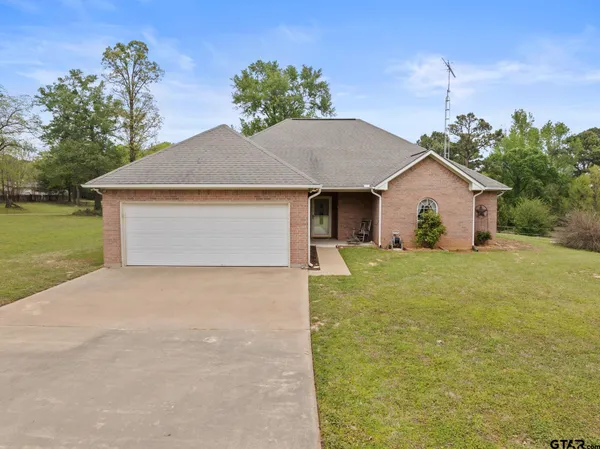 $579,900 | 875 County Road 4360, Scroggins, TX 75480