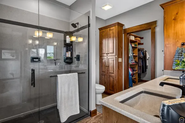 $625,000 | 3748 Elm Cove Road, Berryton, KS 66409