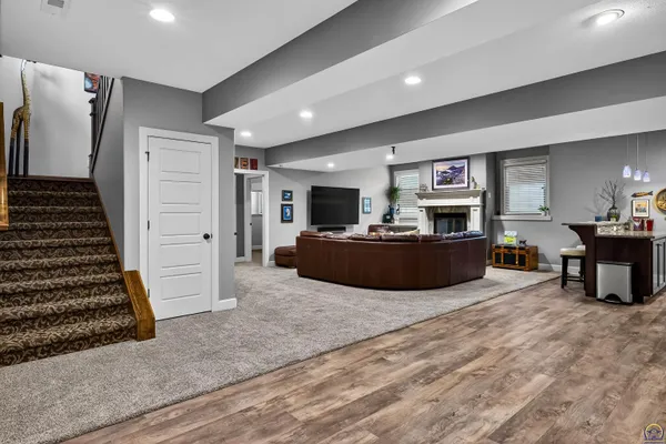 $625,000 | 3748 Elm Cove Road, Berryton, KS 66409