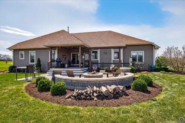 $625,000 | 3748 Elm Cove Road, Berryton, KS 66409