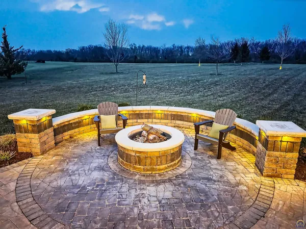 $625,000 | 3748 Elm Cove Road, Berryton, KS 66409