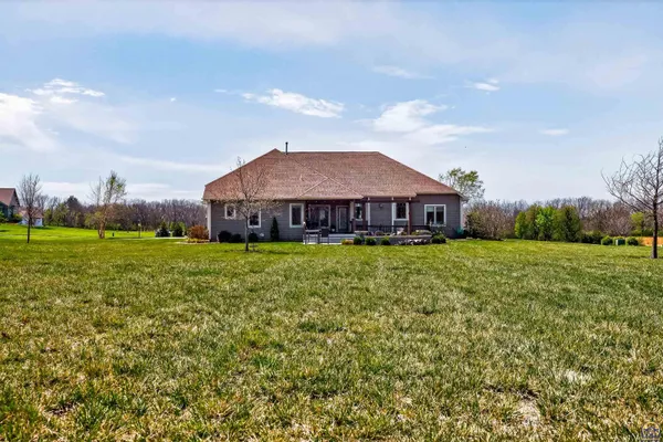 $625,000 | 3748 Elm Cove Road, Berryton, KS 66409