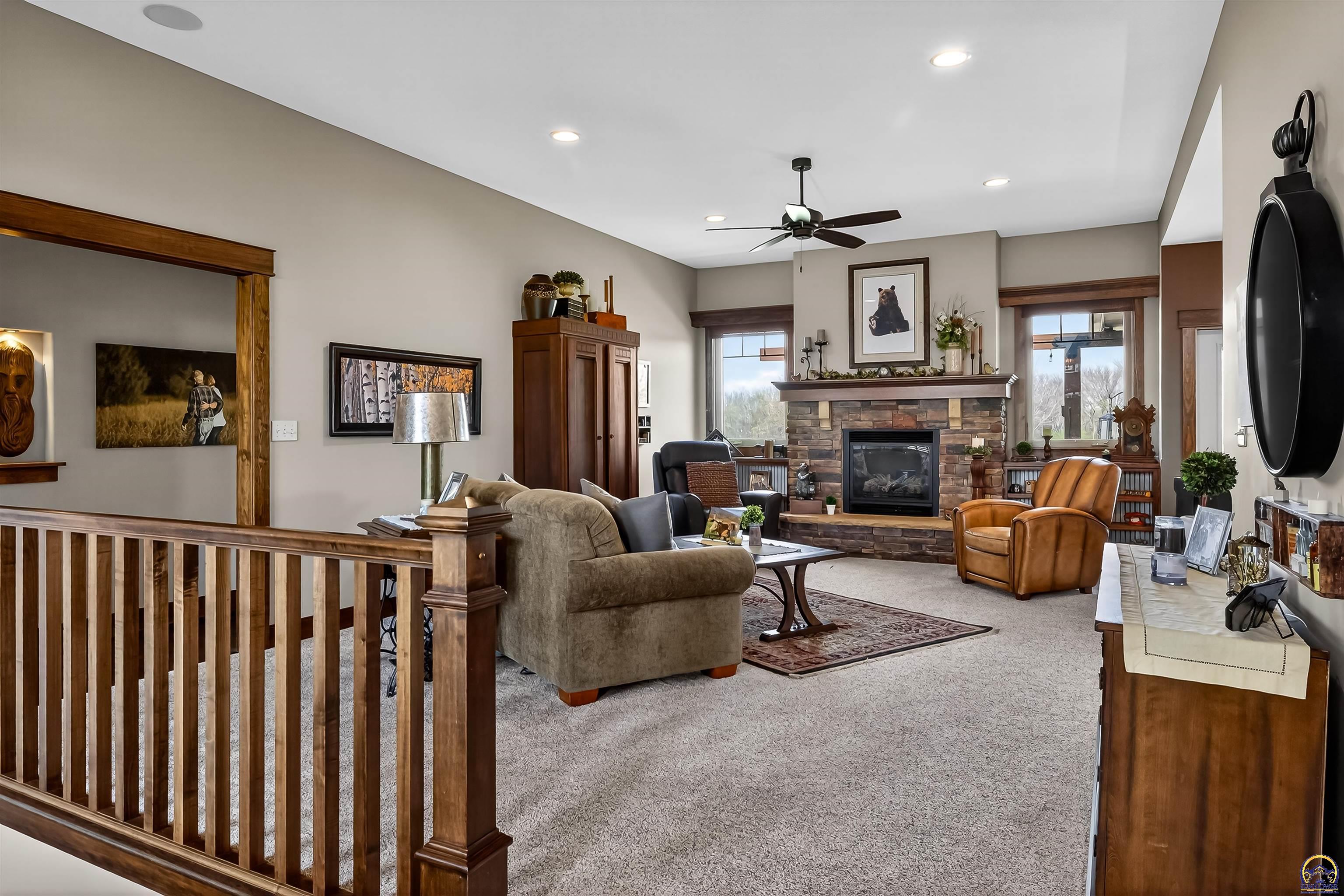 3748 Elm Cove Road Berryton, KS 66409 - Photo 7 of 51