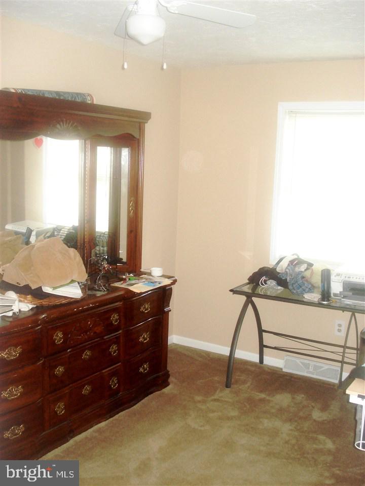 17 Filbert Street Hanover, PA 17331 - Photo 8 of 9 Gallery Image 8