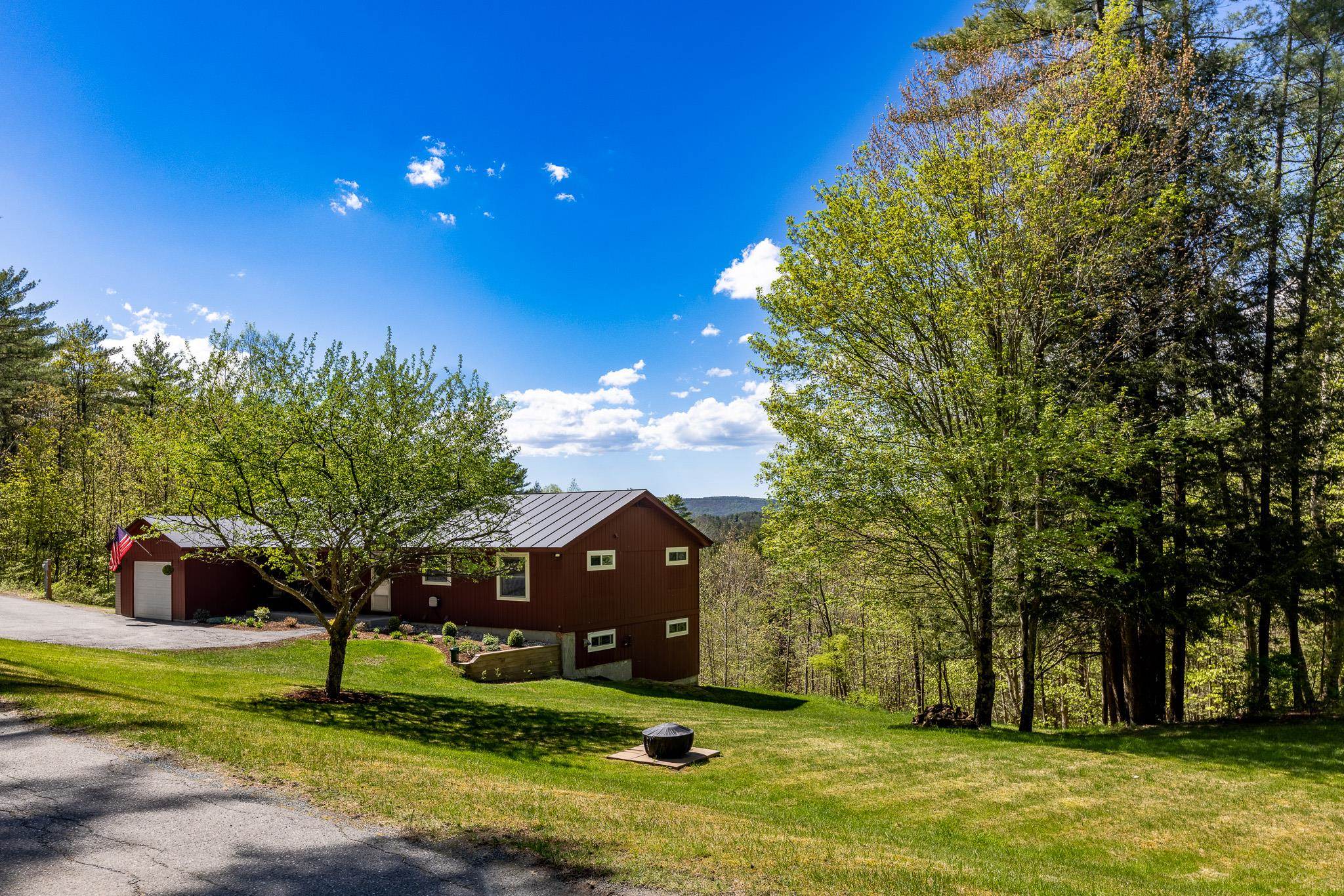 3 Grant Road Hanover, NH 03755 - Photo 2 of 27