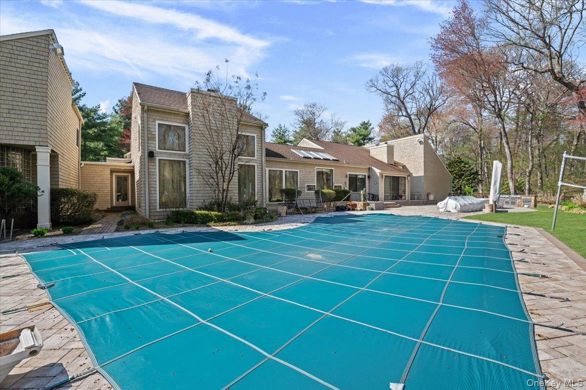 45 Coves Run Syosset, NY 11791 - Photo 36 of 43 a view of a basketball court