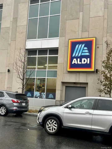 $159,900 | 89-00 170th Street, Unit 6G | Jamaica