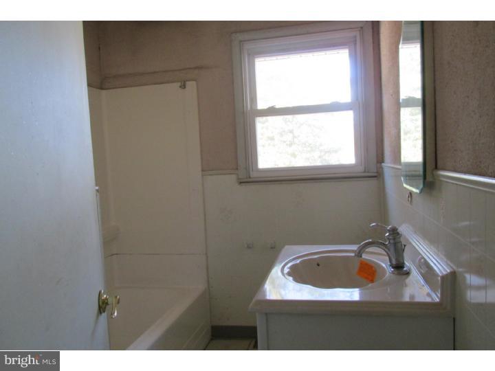 315 Sheffield Road Cherry Hill, NJ 08034 - Photo 9 of 16 Bathroom