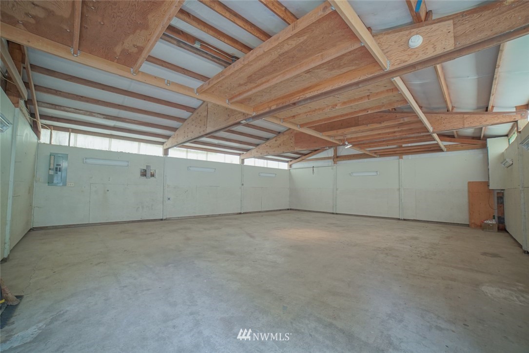 6330 Southwest Old Clifton Road Port Orchard, WA 98367 - Photo 17 of 21 Gallery Image 17