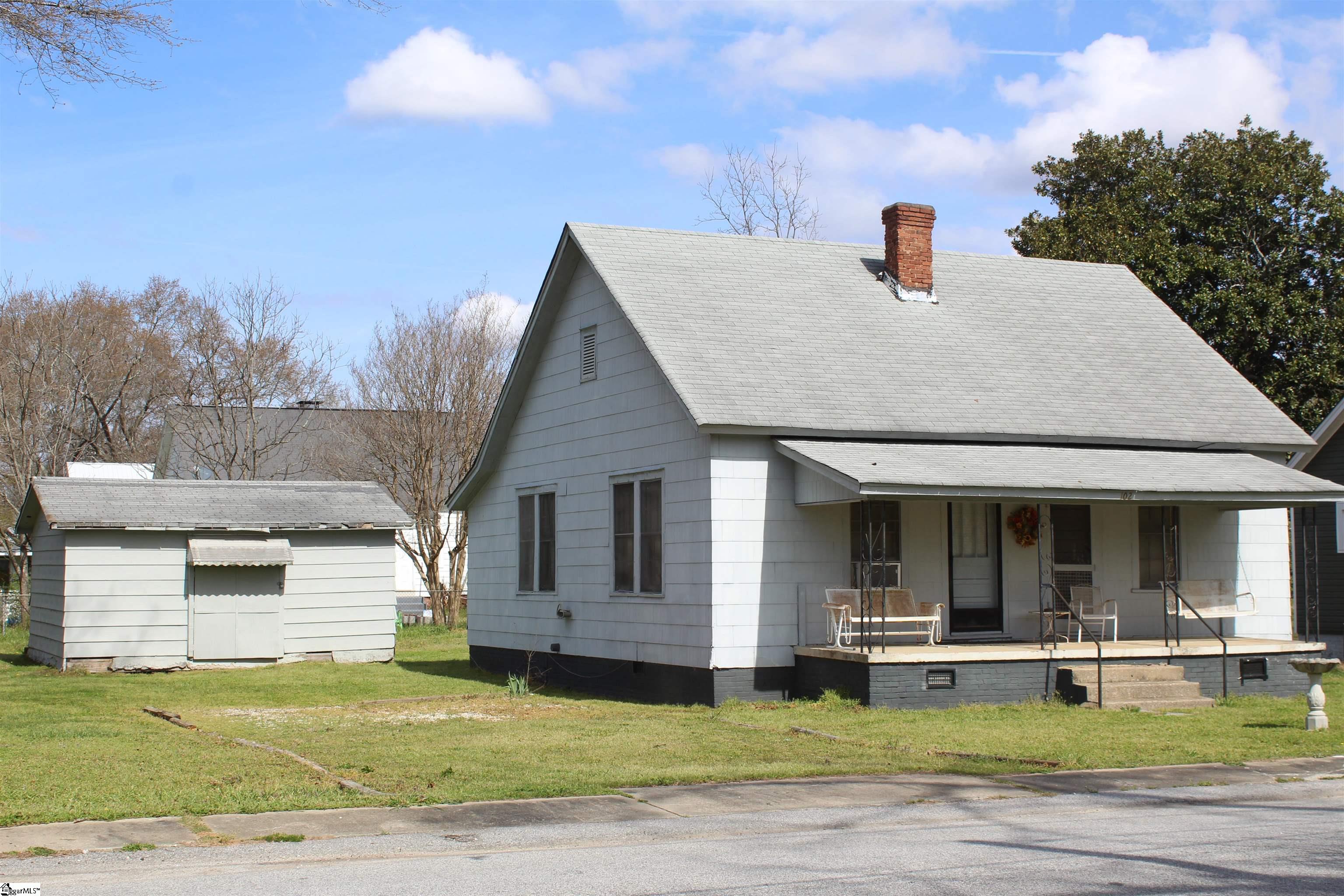102 Shaw Street Fountain Inn, SC 29644 - Photo 3 of 7