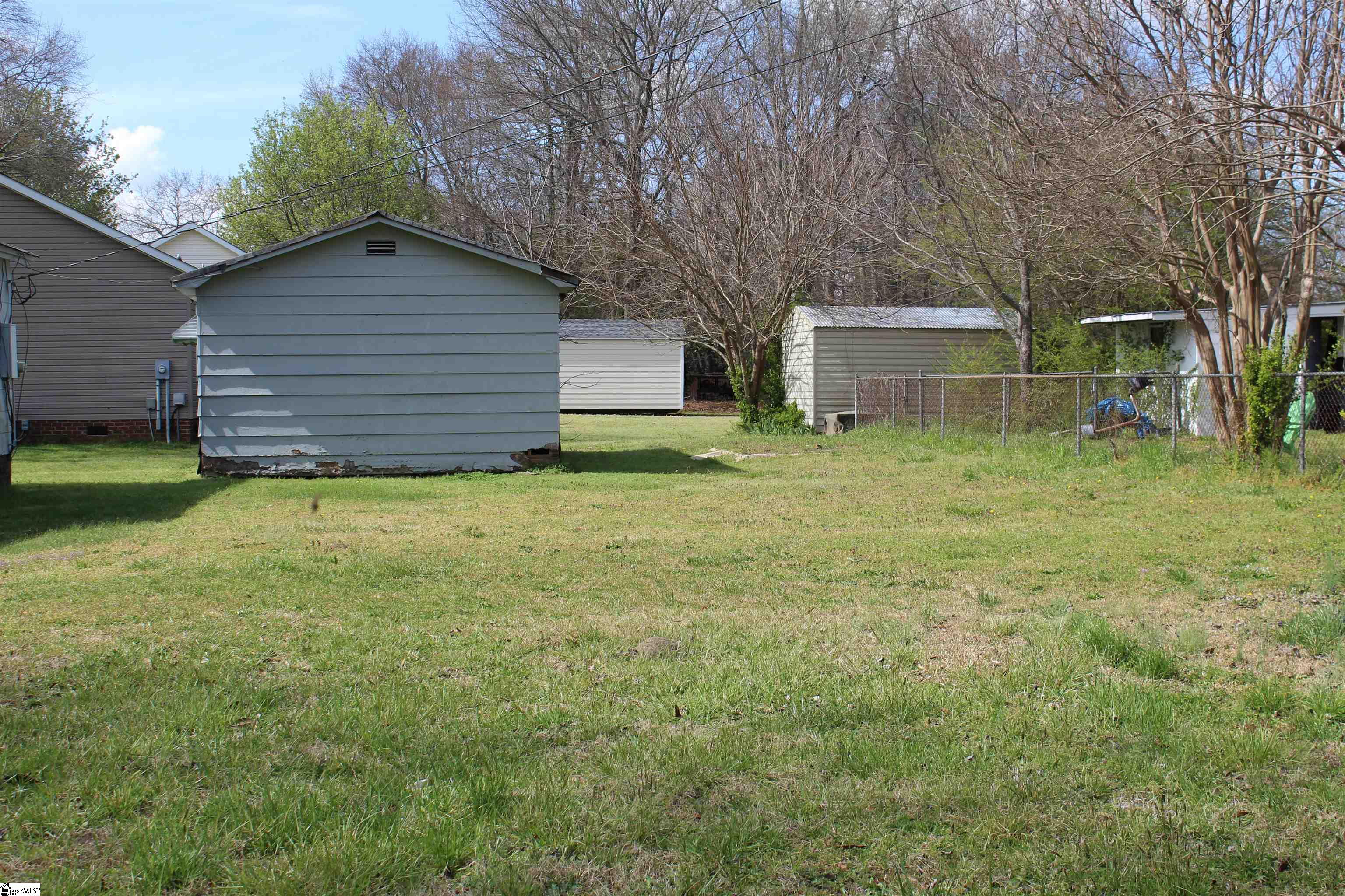 102 Shaw Street Fountain Inn, SC 29644 - Photo 6 of 7