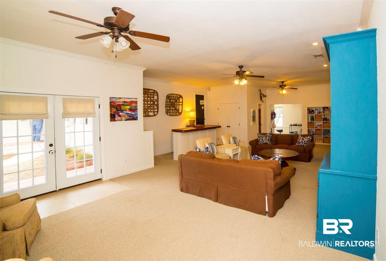 8638 County Road 34 Fairhope, AL 36532 - Photo 4 of 42 Living Room