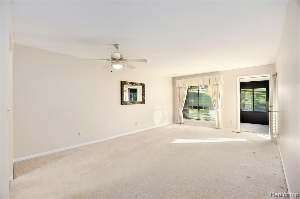 985 Wexford Way Rochester Hills, MI 48307 - Photo 6 of 26