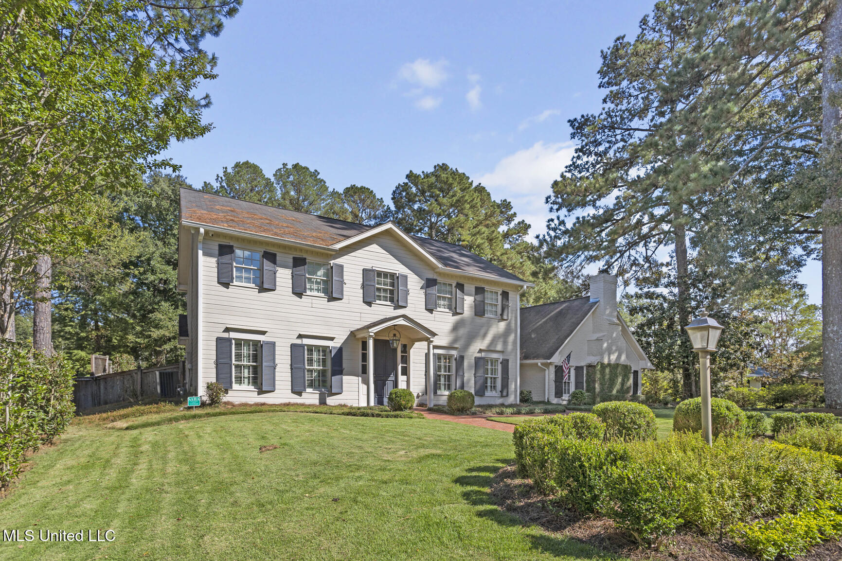 4656 Calnita Place Jackson, MS 39211 - Photo 2 of 35 4656 Calnita Pl