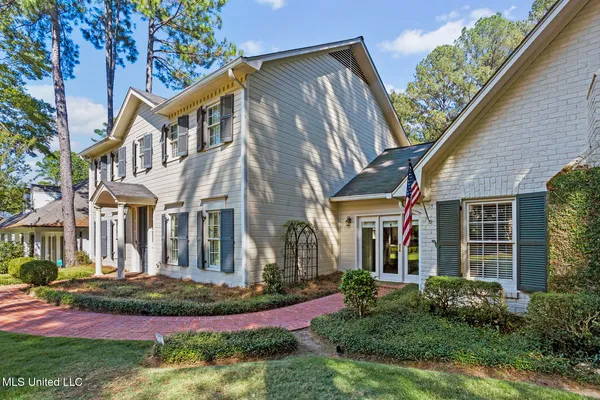 $469,900 | 4656 Calnita Place, Jackson, MS 39211