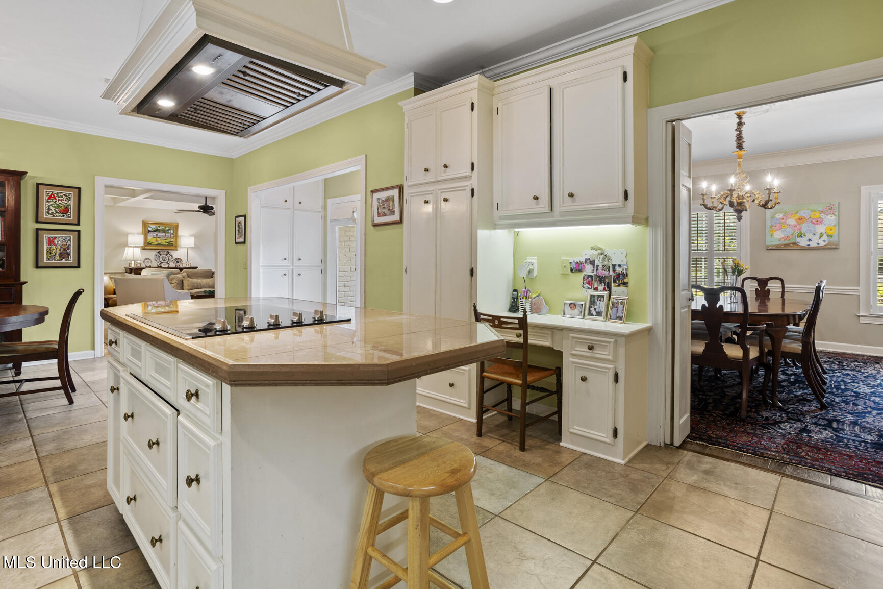 4656 Calnita Place Jackson, MS 39211 - Photo 10 of 35 4656 Calnita-11