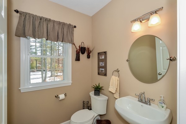 3 Comstock Place Rochester, MA 02770 - Photo 11 of 21 Gallery Image 11