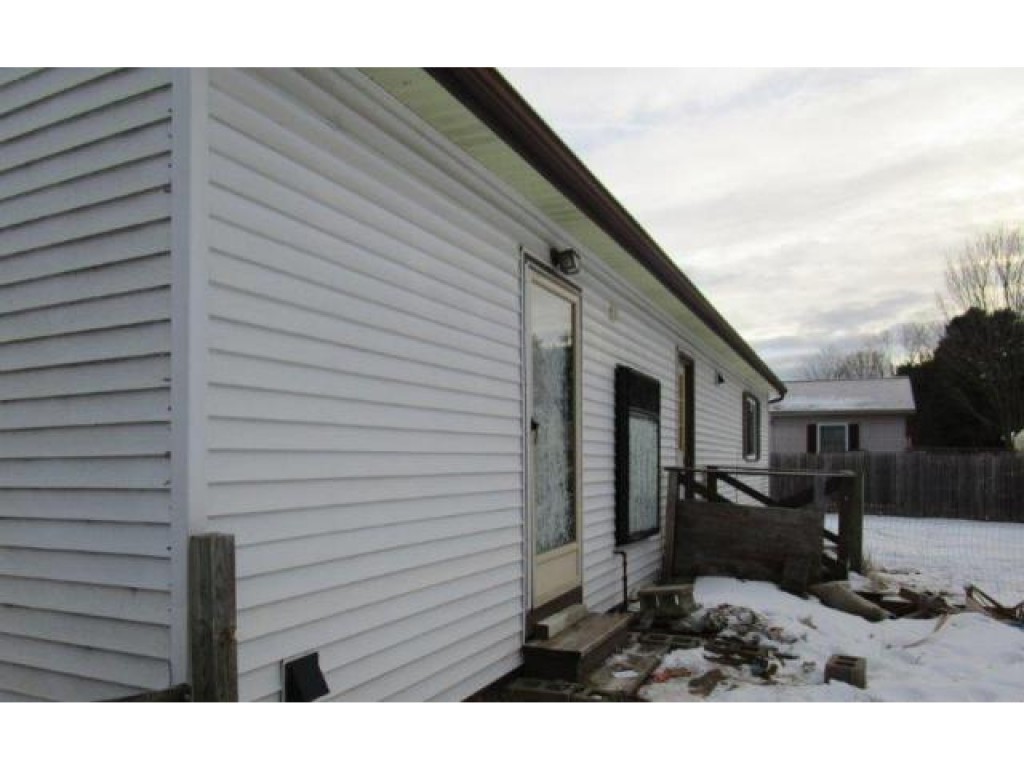 47 Hobbs Road Milton, VT 05468 - Photo 2 of 8 Gallery Image 2