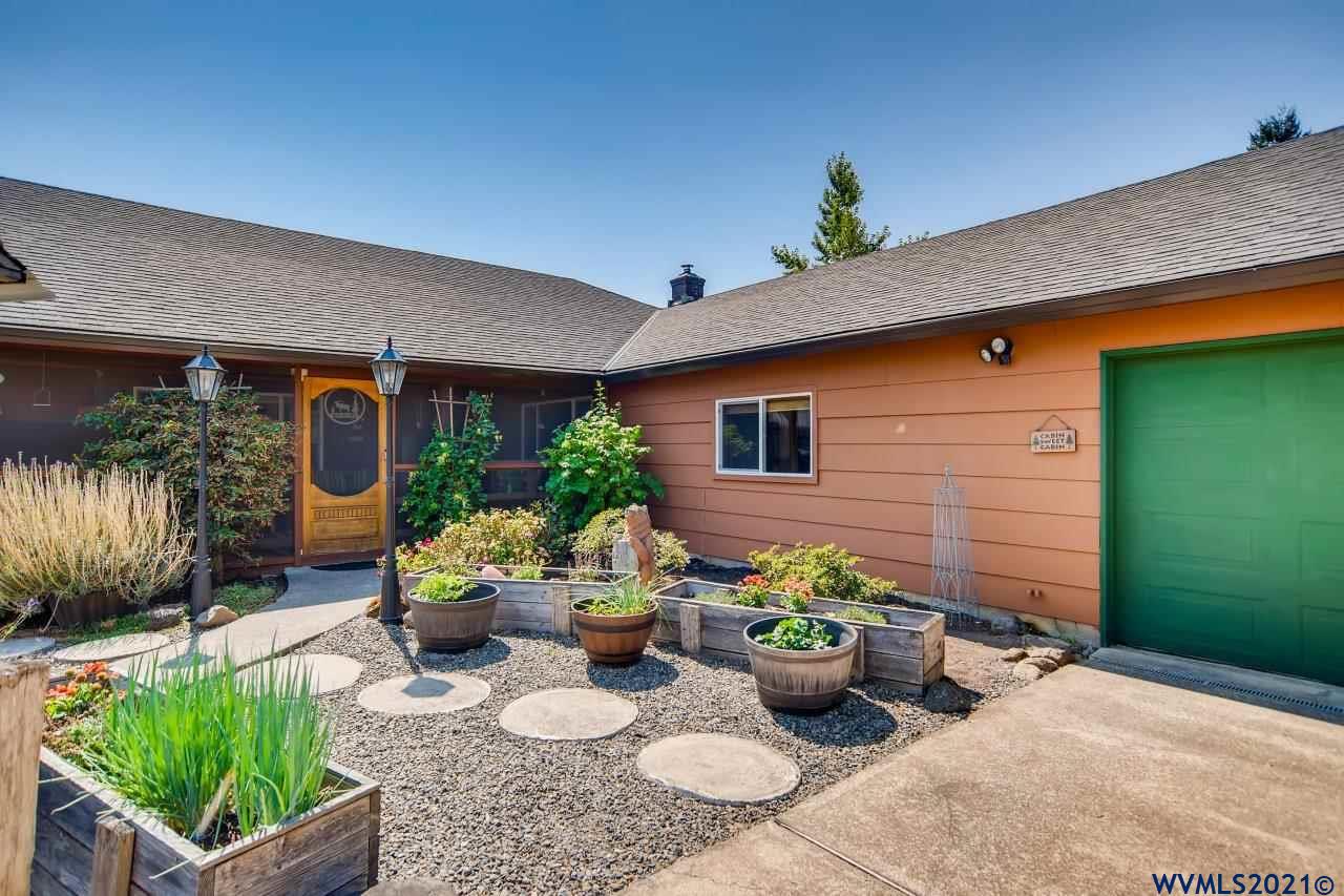 10378 Champoeg Road Northeast Aurora, OR 97002 - Photo 2 of 29 Gallery Image 2