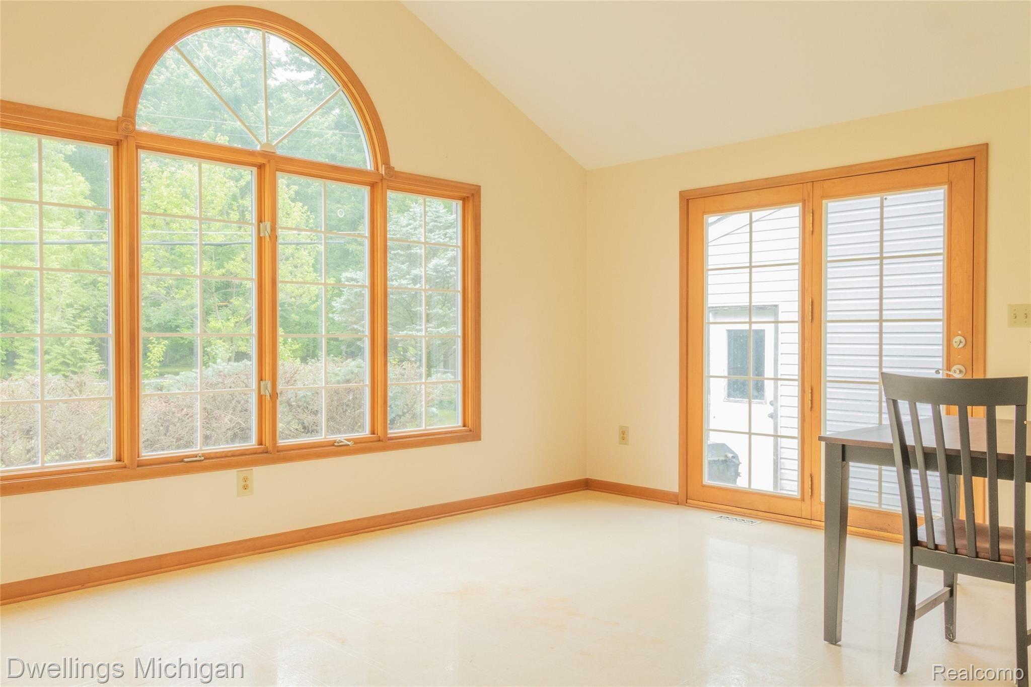 12581 Maxwell Road Carleton, MI 48117 - Photo 5 of 28 Maxwell(2of28).jpg