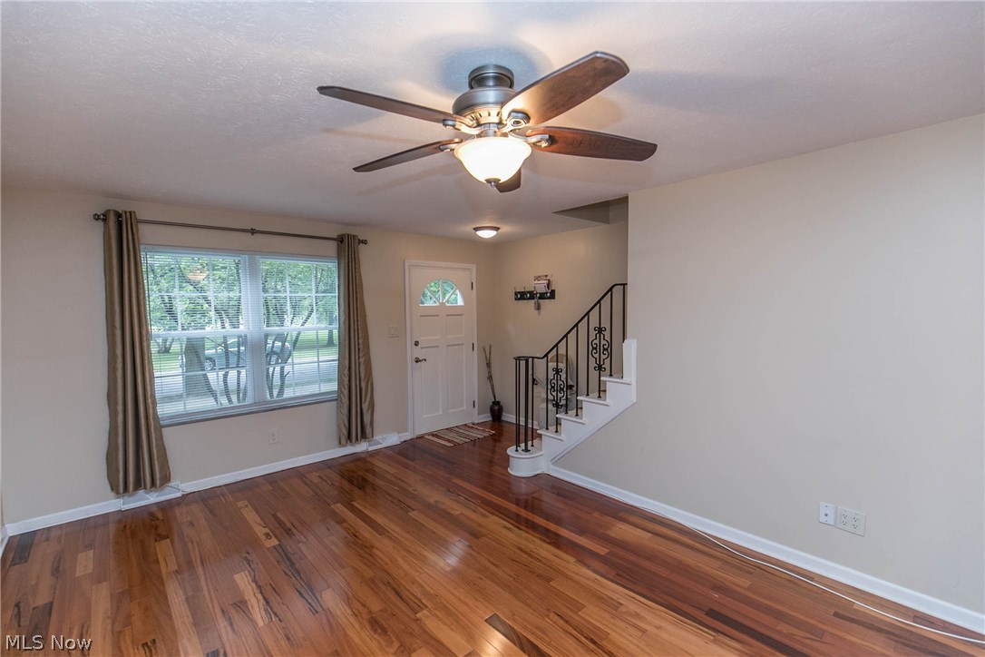20163 Grannis Road, Unit 7 Cleveland, OH 44126 - Photo 5 of 34 Gallery Image 5