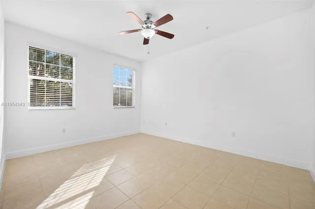 $2,600 | 807 Southwest 147th Avenue, Unit 1402, Pembroke Pines, FL 33027