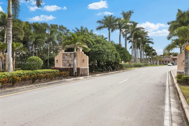 $2,600 | 807 Southwest 147th Avenue, Unit 1402, Pembroke Pines, FL 33027