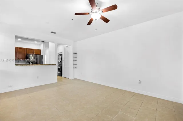 $2,600 | 807 Southwest 147th Avenue, Unit 1402, Pembroke Pines, FL 33027