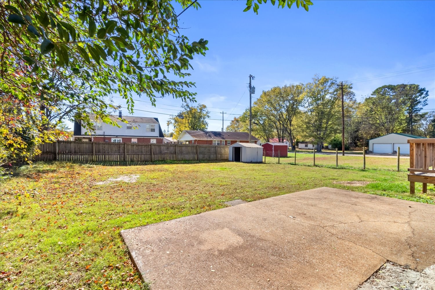 603 3rd Street Lawrenceburg, TN 38464 - Photo 10 of 11 a view of a swimming pool with a yard