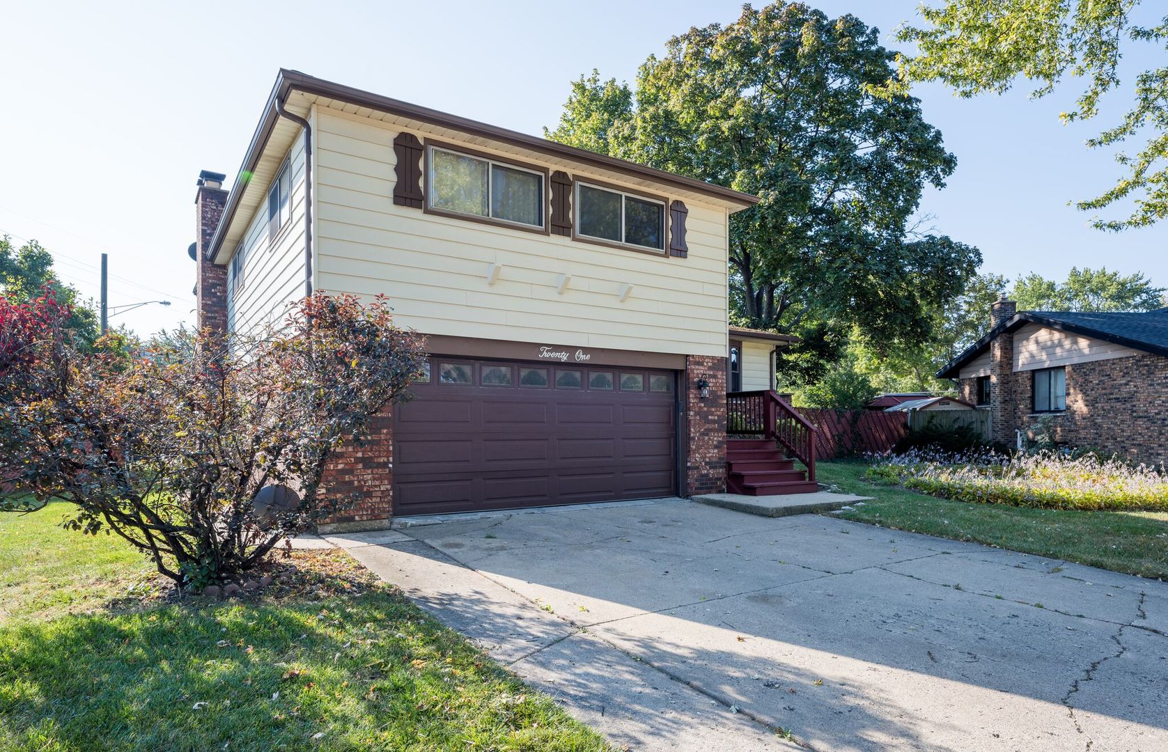 21 Ambleside Road Des Plaines, IL 60016 - Photo 35 of 35