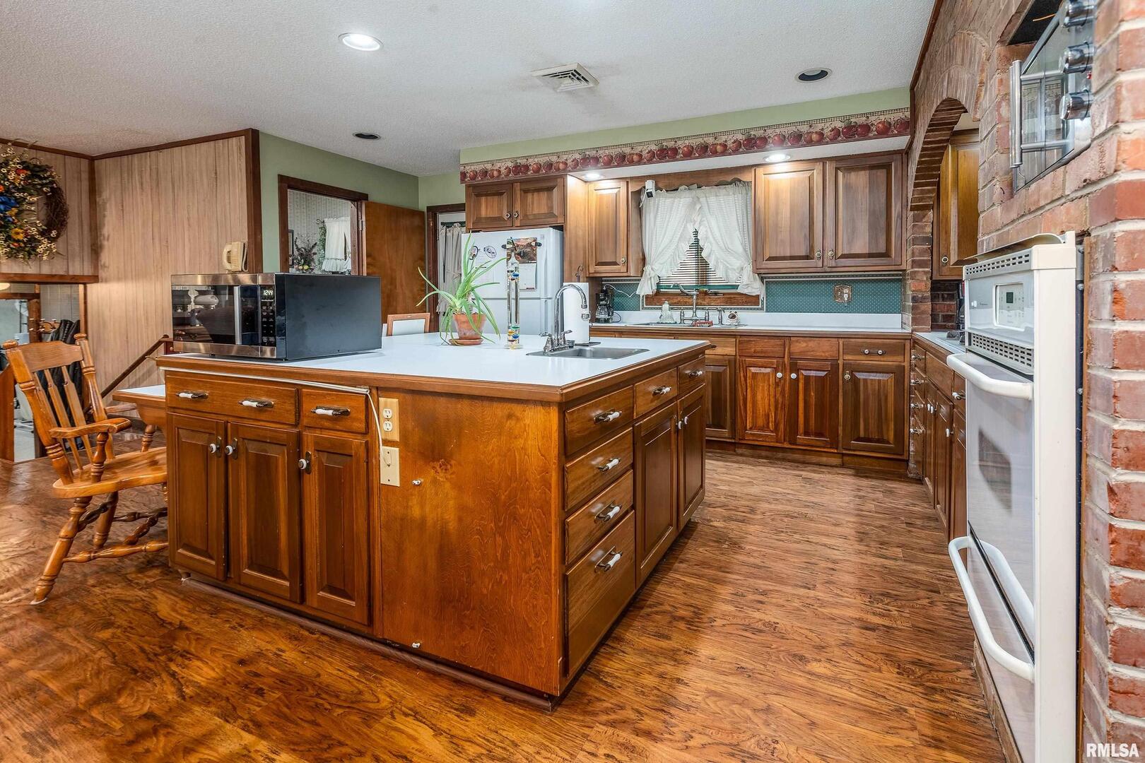 402 Main Street Broughton, IL 62817 - Photo 20 of 63