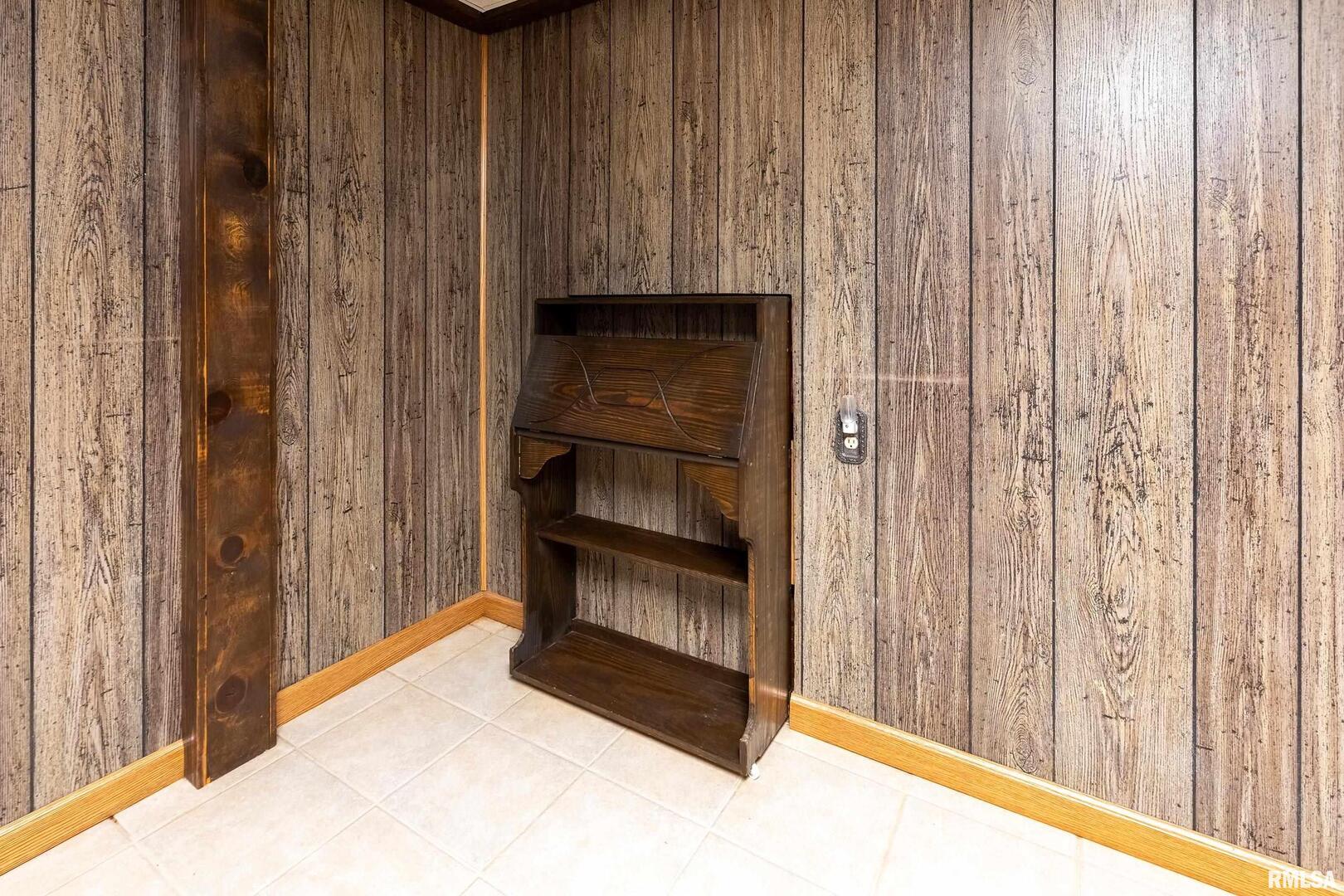 402 Main Street Broughton, IL 62817 - Photo 41 of 63