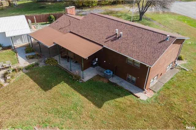 $249,000 | 402 Main Street, Broughton, IL 62817