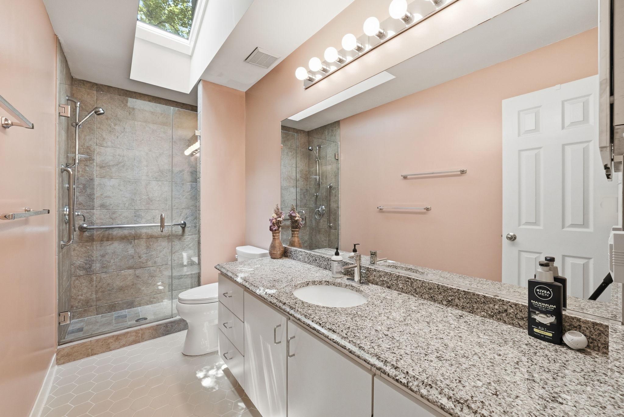 7512 Rambling Ridge Drive Fairfax Station, VA 22039 - Photo 28 of 64 Full Bath on Main Level