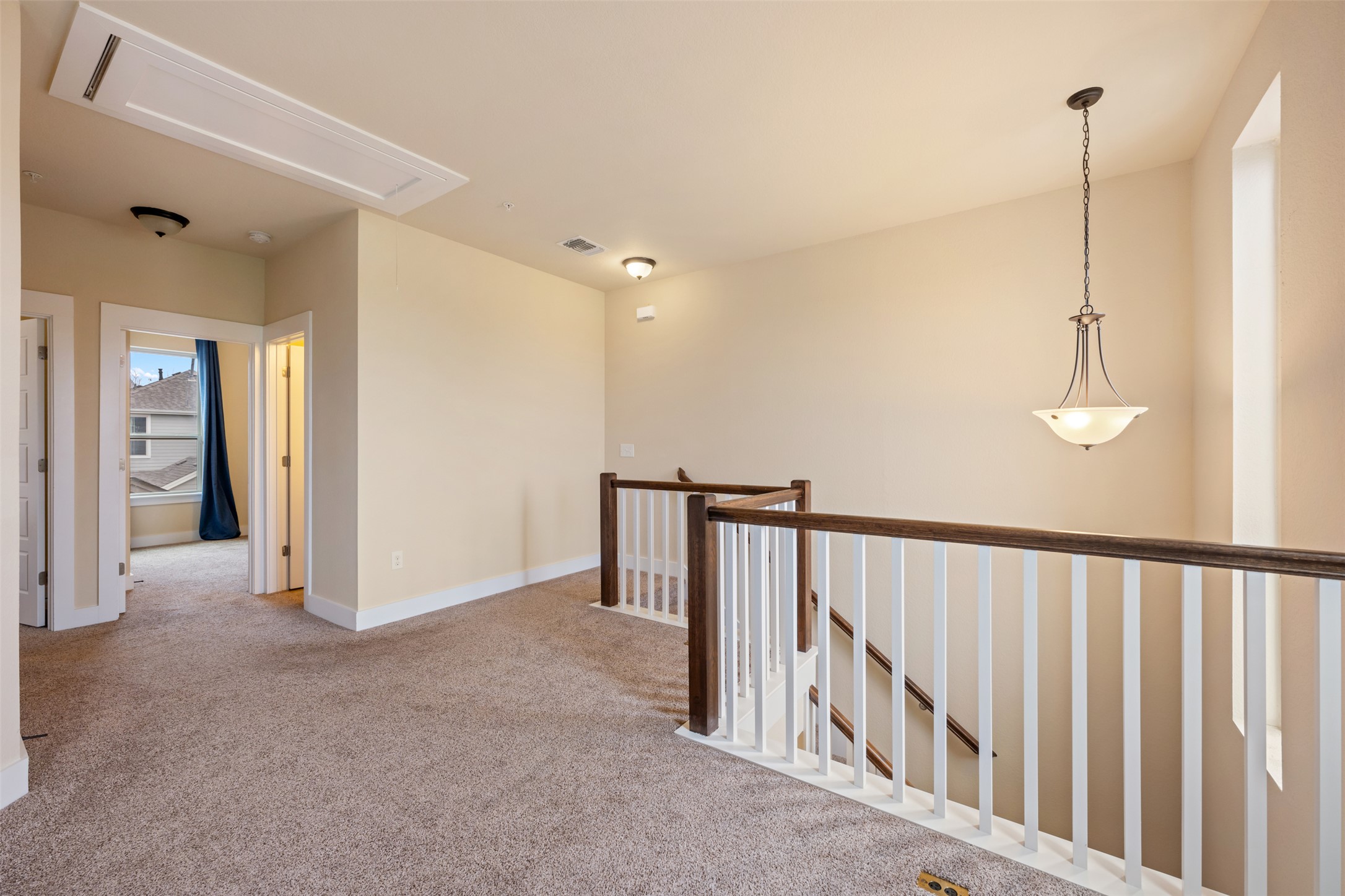 7615 Wolverine Street Austin, TX 78757 - Photo 28 of 40 a view of a hallway with entryway