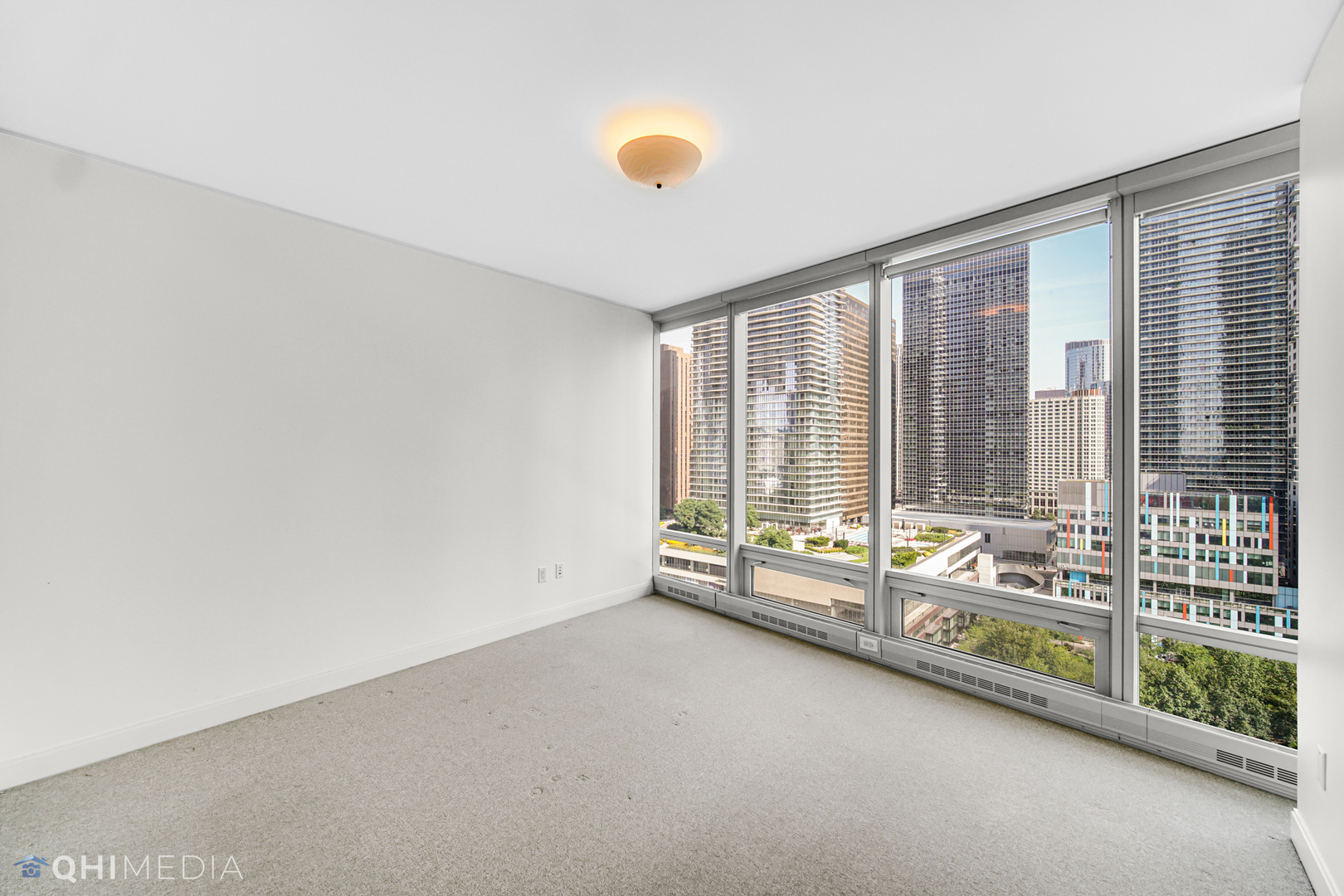 340 East Randolph Street, Unit 1302 Chicago, IL 60601 - Photo 16 of 35