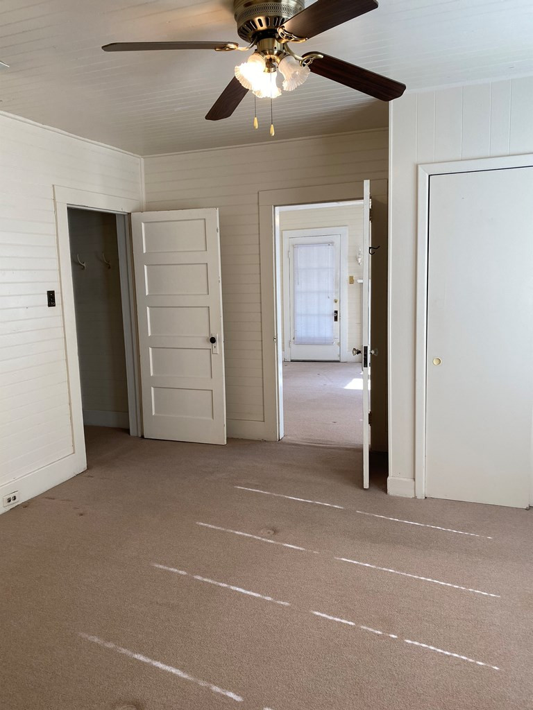 1622 Augusta Road Warrenville, SC 29851 - Photo 6 of 18