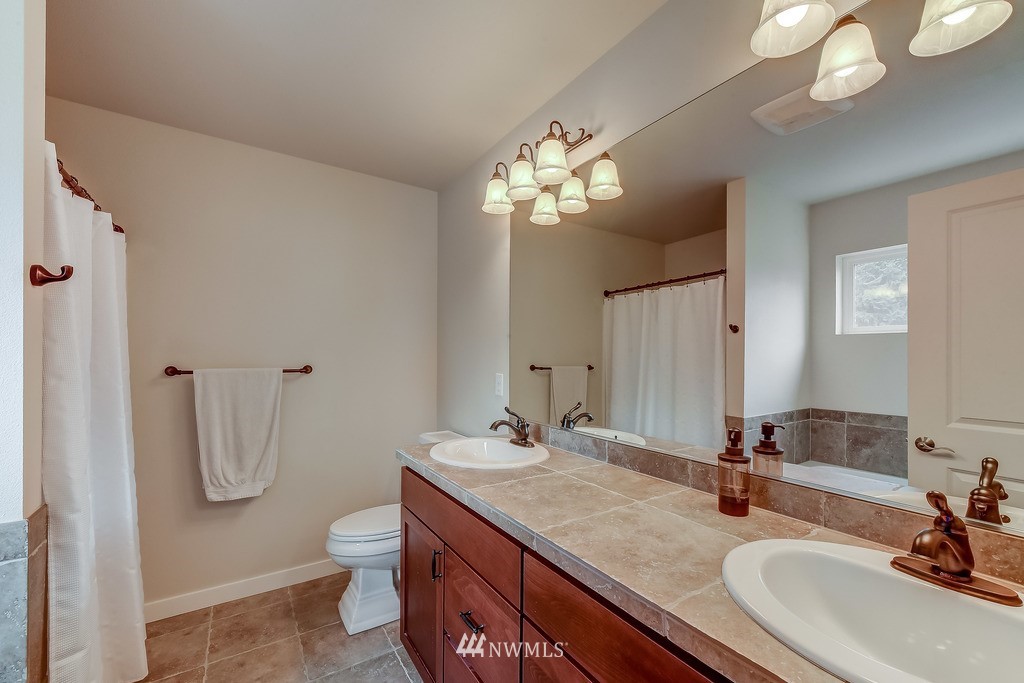 318 171st Street Southeast Bothell, WA 98012 - Photo 12 of 21 Gallery Image 12