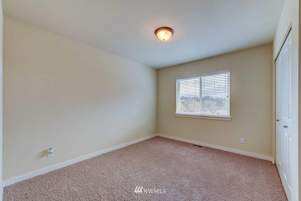 318 171st Street Southeast Bothell, WA 98012 - Photo 15 of 21 Gallery Image 15
