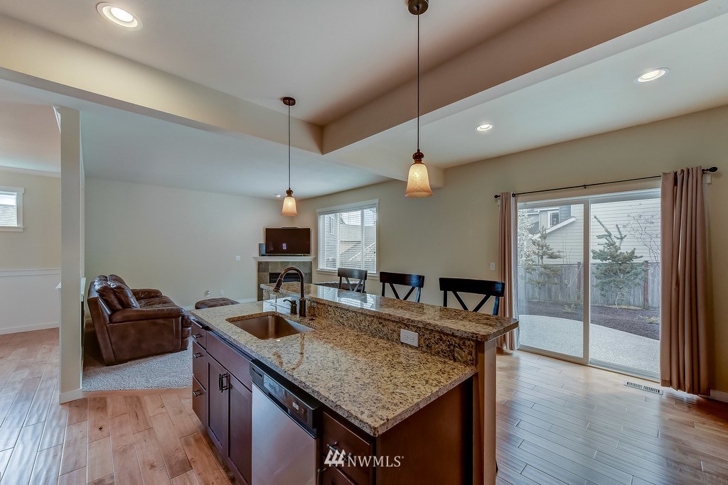 318 171st Street Southeast Bothell, WA 98012 - Photo 7 of 21 Gallery Image 7