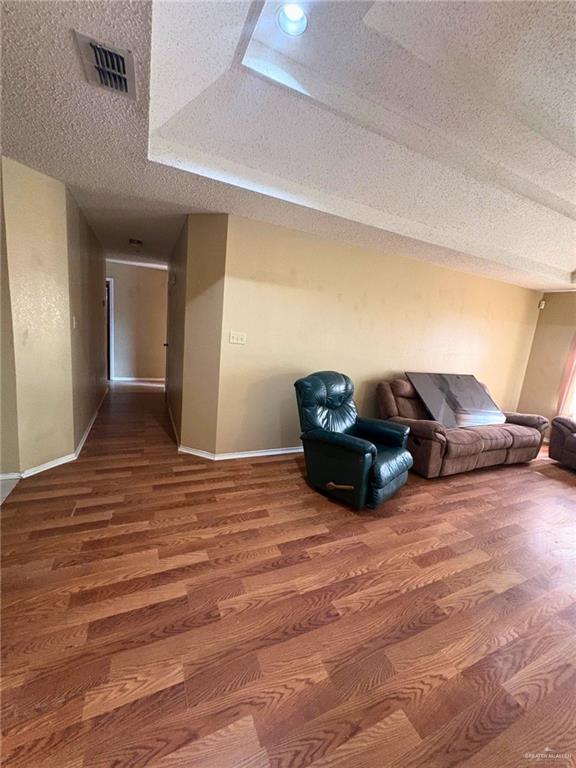 1614 Grovewood Road Mission, TX 78573 - Photo 9 of 25 a view of livingroom with furniture