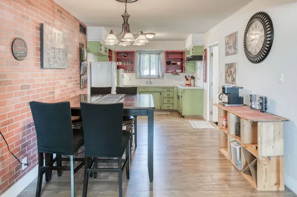 $349,500 | 965 West Fairmont Avenue, Clovis, CA 93612