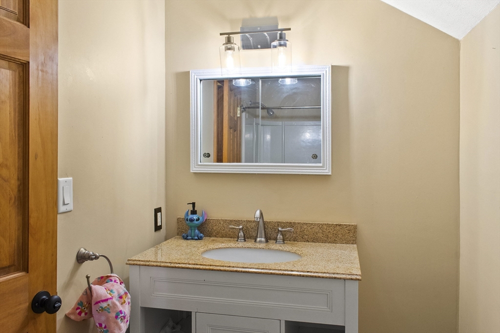 4 Blueberry Hill Road Andover, MA 01810 - Photo 13 of 26 Gallery Image 13
